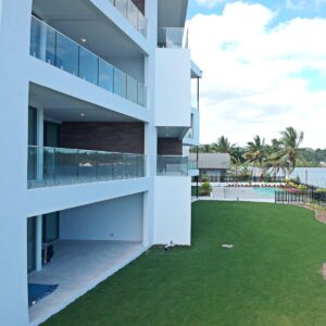 Exterior 1